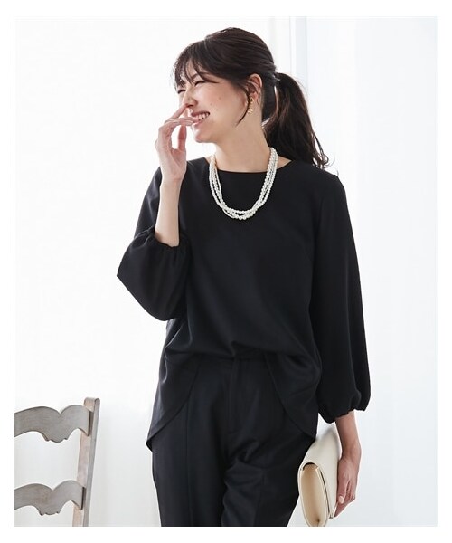 nissen（ニッセン）の「【レディーススーツ】セットアップバックフレアペプラムブラウス（上下別売・ドビー織シリーズ）（スーツパンツ・レディース・黒/オフベージュ・4L/5L/6L/8L）」の2枚目の写真