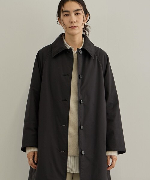 ADAM ET ROPE'(アダムエロペ)の「FURLO DOWNバルマカンコート / 撥水ファーロダウン(ダウンジャケット/コート・レディース・ブラック/ベージュ/ブラウン・F)」の2枚目の写真