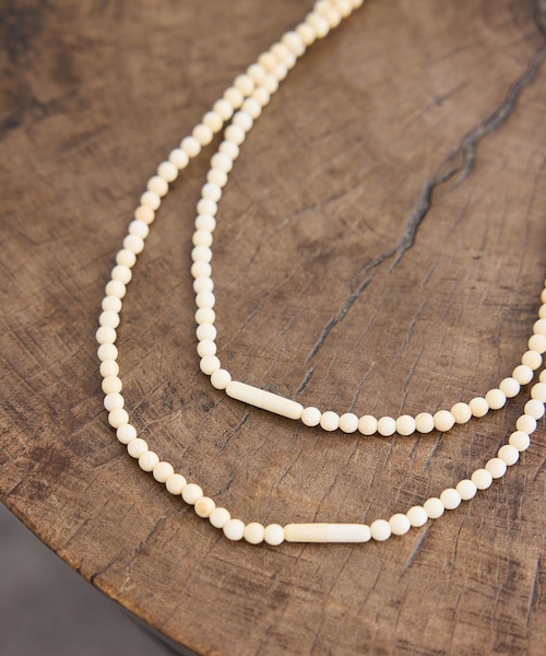 ADAM ET ROPE'(アダムエロペ)の「【J'aDoRe・一部店舗限定】【Sapir Bachar(サピア バハール)】LONG CORAL NECKLACE(ネックレス・レディース・オフホワイト・F)」の4枚目の写真