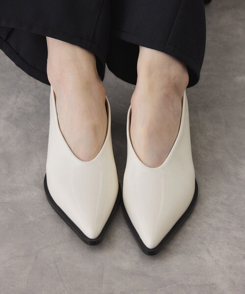 ADAM ET ROPE'（アダムエロペ）の「ポインテッドトゥパンプス（パンプス・レディース・ブラック/オフホワイト・23.0/23.5/24.0/24.5）」の10枚目の写真