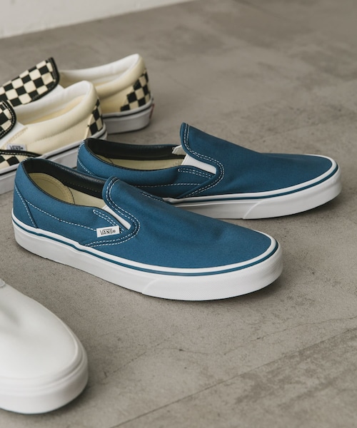 URBAN RESEARCH DOORS（アーバンリサーチドアーズ）の「VANS　UA Classic Slip-On（スニーカー・メンズ・BLK/WHT/Navy/True White/BLK/BLK/CHECKER・8/8.5/9/9.5/10）」の3枚目の写真