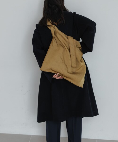 URBAN RESEARCH（アーバンリサーチ）の「『一部別注カラー』ITTI　MARY INSIDE OUT TOTE- L（トートバッグ・レディース・BLACK/RED/別注CURRY・-）」の17枚目の写真