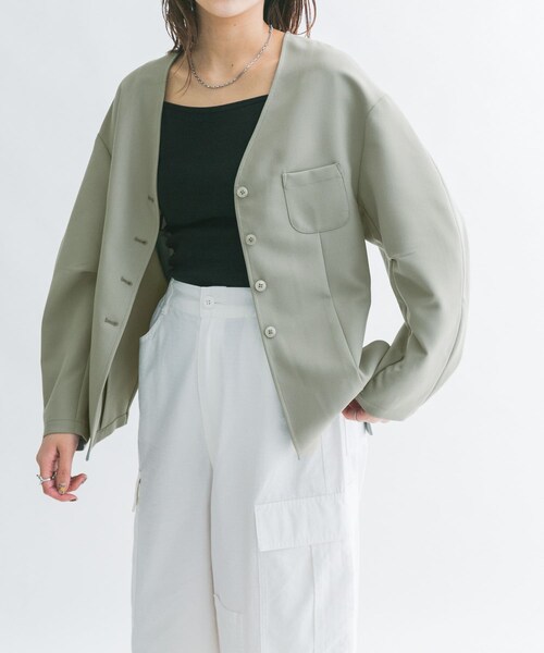 KBF（ケイビーエフ）の「ウエストシェイプジャケット（テーラードジャケット・レディース・FOG GREEN/BROWN・one）」の20枚目の写真