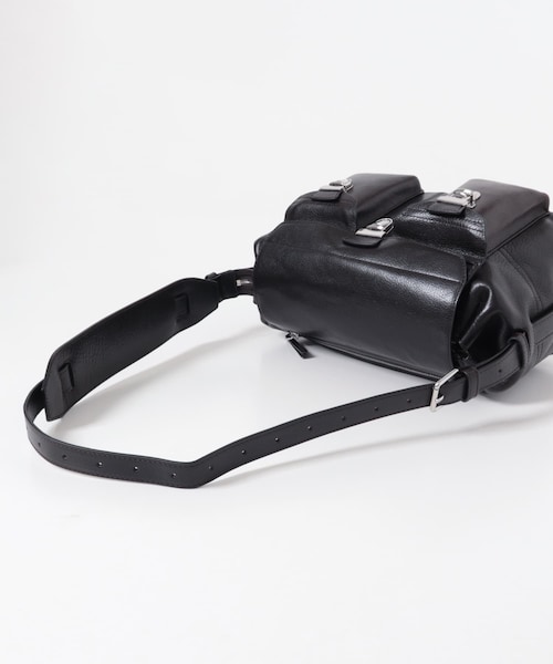 URBAN RESEARCH(アーバンリサーチ)の「LEMAIRE MEDIUM GEAR BAG(ショルダーバッグ・メンズ・ESPRESSO/DARK MINK・-)」の7枚目の写真