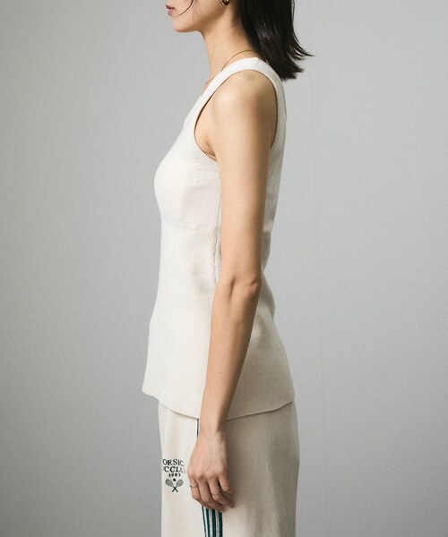 ADAM ET ROPE'（アダムエロペ）の「ブラパッド付タンクトップ-CreamyCotton /クリーミーコットン-（タンクトップ・レディース・ブラック/オフホワイト/グリーン・F）」の21枚目の写真