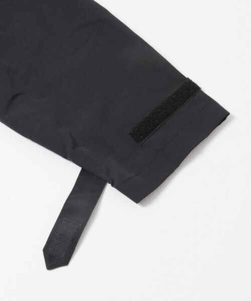 URBAN RESEARCH DOORS（アーバンリサーチドアーズ）の「『WEB/一部店舗限定カラー』ナイロンマウンテンパーカー（マウンテンパーカー・レディース・L.BEIGE/LIME/NAVY/BLACK・S/M）」の14枚目の写真