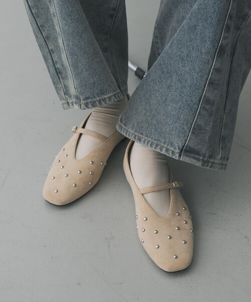 SENSE OF PLACE by URBAN RESEARCH（センスオブプレイスバイアーバンリサーチ）の「スタッズフラットシューズ（パンプス・レディース・BLACK/BEIGE・S/M/L）」の15枚目の写真