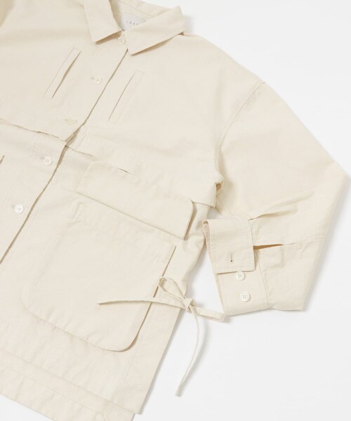 LAATO（ラート）の「denim pocket jacket（カバーオール・レディース・インク/クリーム・FREE）」の6枚目の写真