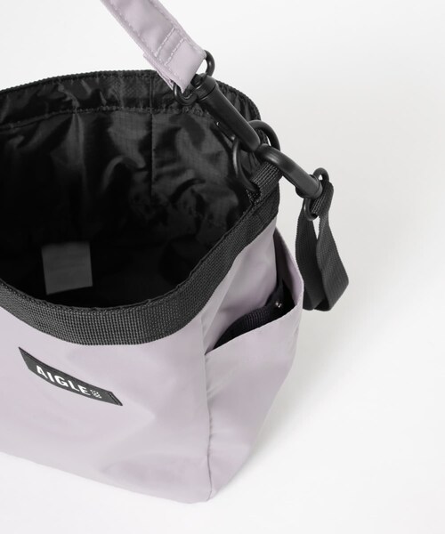 THE GOODLAND MARKET（ザグッドランドマーケット）の「AIGLE　ネイバーフッド ショルダーバッグ（ショルダーバッグ・レディース・NOIR/D.LILAS/ALOE・one）」の18枚目の写真