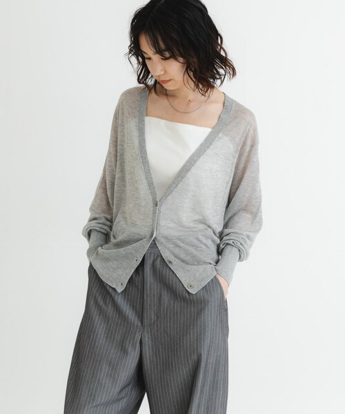URBAN RESEARCH（アーバンリサーチ）の「カシミヤミックスVネックカーディガン（カーディガン/ボレロ・レディース・GRAY/ORANGE/BLACK・FREE）」の17枚目の写真