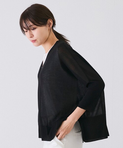 Jayro(ジャイロ)の「UVサラサラボックスシルエット前後差カーディガン(カーディガン/ボレロ・レディース・ブラック/ブラック系/ホワイト/ベージュ/ブルー/ピンク/キャメル/オレンジ・F)」の16枚目の写真