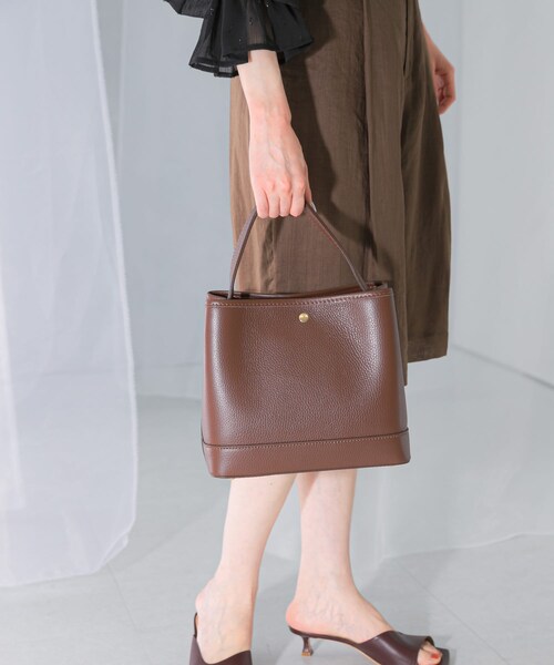 URBAN RESEARCH ROSSO（アーバンリサーチロッソ）の「AULENTTI　スクエアBAG（ハンドバッグ・レディース・LATTE/FUXIA/MOKA・-）」の11枚目の写真