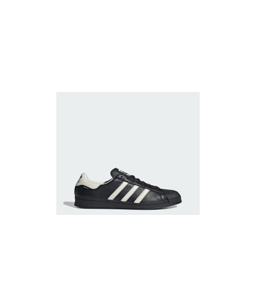 adidas（アディダス）の「スーパースター 82 GTX / SUPERSTAR 82 GTX（シューズ・メンズ・ブラック/ホワイト・22.0cm/22.5cm/23.0cm/23.5cm/24.0cm/24.5cm/25.0cm/25.5cm/26.0cm/26.5cm/27.0cm/27.5cm/28.0cm/28.5cm/29.0cm/29.5cm/30.0cm/30.5cm/31.0cm/31.5cm）」の21枚目の写真