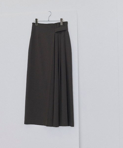 ADAM ET ROPE'（アダムエロペ）の「アシメタックスカート（スカート・レディース・ダークブラウン/カーキ・34/36/38）」の2枚目の写真