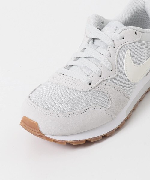 URBAN RESEARCH ROSSO（アーバンリサーチロッソ）の「NIKE　ナイキ ウィメンズ MD ランナー 2（スニーカー・レディース・BLACKWHITE/PHOTONSAIL・23/24/25）」の14枚目の写真