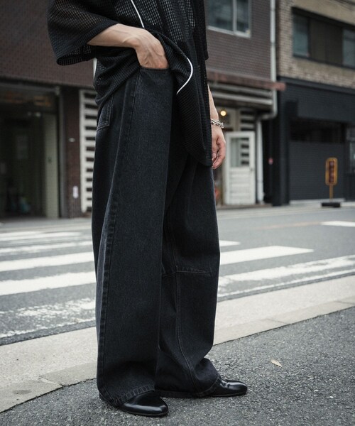 SENSE OF PLACE by URBAN RESEARCH(センスオブプレイスバイアーバンリサーチ)の「カーブデニムパンツ(デニムパンツ・メンズ・BLACK/L.INDIGO・M/L)」の13枚目の写真