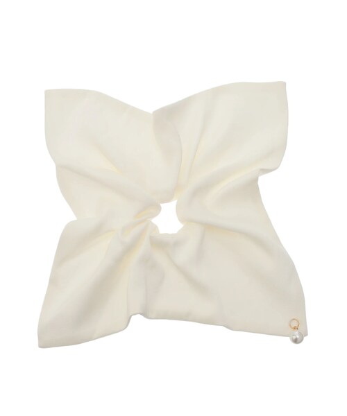 dazzlin（ダズリン）の「サテンパールスクエアシュシュ（シュシュ・レディース・アイボリー/ブラック/ピンク・F）」の10枚目の写真