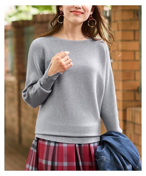 nissen（ニッセン）の「大きいサイズ 袖スリットボタンドルマンプルオーバー（ニット/セーター・レディース・黒/ライトグレー/レッド/グレージュ・L/LL/3L/4L/5L/6L/8L/10L）」の19枚目の写真