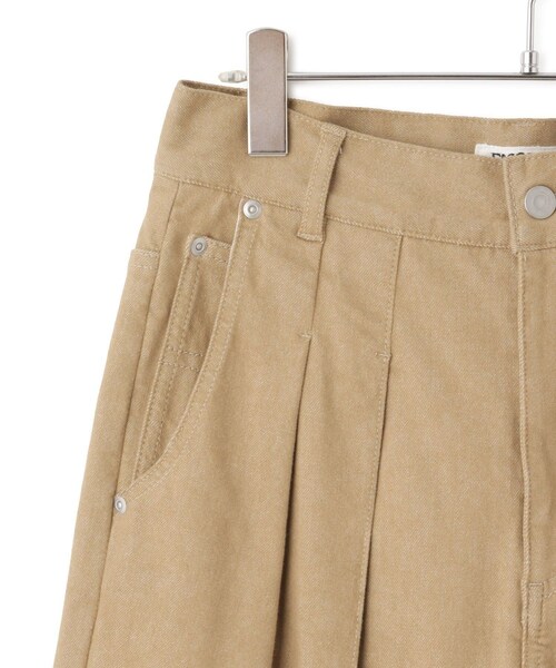 ADAM ET ROPE'(アダムエロペ)の「【EMOELLE】2タックデニムパンツ(デニムパンツ・レディース・チャコール/ベージュ系・34/36/38)」の21枚目の写真