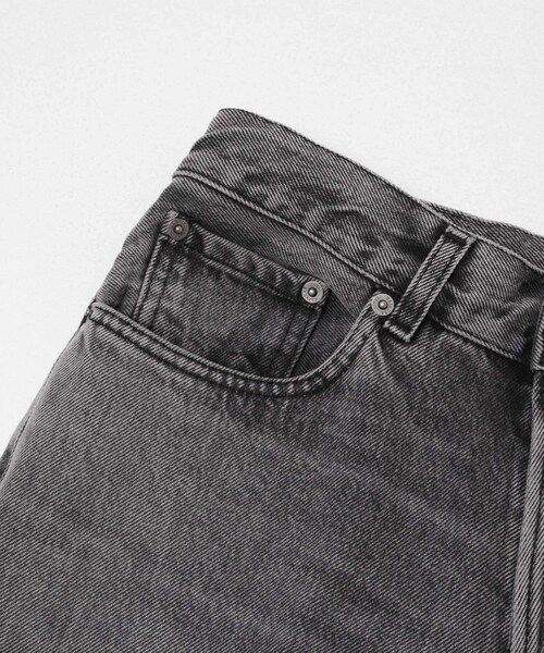 URBAN RESEARCH（アーバンリサーチ）の「HAIKURE　BETHANY SHORT LENGTH FLANEL GREY（デニムパンツ・レディース・FLANELGREY・24/25/26）」の7枚目の写真