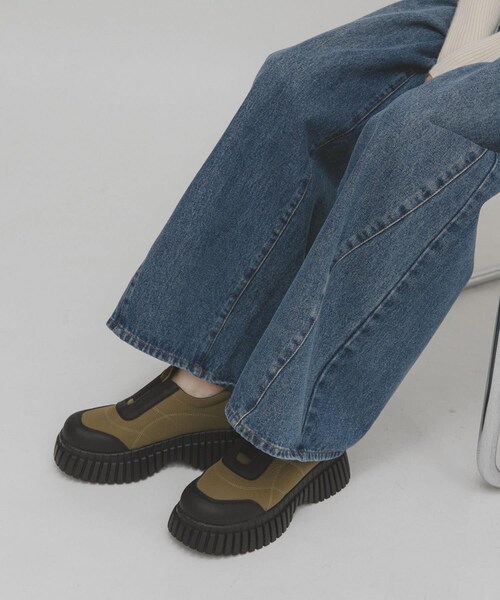 KBF（ケイビーエフ）の「チャンキーソールパファースリッポン（スニーカー・レディース・KHAKI/BLACK・37/38/39）」の19枚目の写真