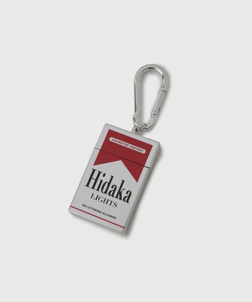 ADAM ET ROPE'（アダムエロペ）の「【HIDAKA/ヒダカ】Portable Ashtray - Marboro（キーホルダー・メンズ・グリーン/レッド/ゴールド・F）」の4枚目の写真