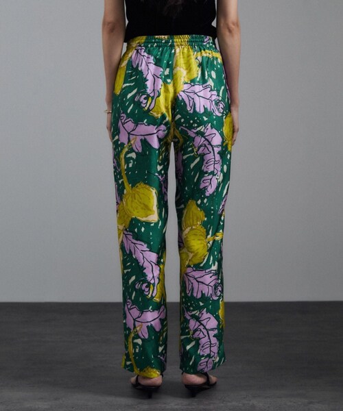 ADAM ET ROPE'（アダムエロペ）の「【BANANATIME（バナナタイム）】EASY PANTS / イージーパンツ（その他パンツ・レディース・ベージュ系/グリーン系/ピンク系・XS）」の21枚目の写真