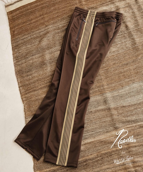 ADAM ET ROPE'(アダムエロペ)の「《別注》【NEEDLES/ニードルズ】 Narrow Track Pant - Poly Smooth(その他パンツ・メンズ・ダークブラウン/ネイビー・L/M/S/XS)」の4枚目の写真
