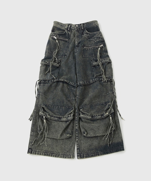 ADAM ET ROPE'（アダムエロペ）の「【FACCIES/ファッチーズ】MULTI-POCKET DENIM CARGO（カーゴパンツ・メンズ・ブラック/ブルー系・1/2）」の3枚目の写真