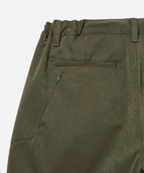 Saturdays NYC（サタデーズ ニューヨークシティ ）の「One Tuck Short Pant（その他パンツ・メンズ・ブラック/ベージュ/カーキ・M/L/S）」の17枚目の写真