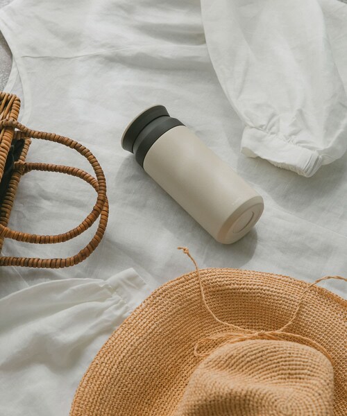 URBAN RESEARCH DOORS（アーバンリサーチドアーズ）の「『別注』KINTO×DOORS LIVING PRODUCTS　トラベルタンブラー 350ml（キッチンツール・メンズ・sand beige・-）」の11枚目の写真