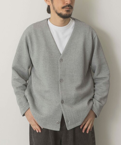 ITEMS URBANRESEARCH（アイテムズ アーバンリサーチ）の「ジオメジャカード カットソーカーディガン（カーディガン/ボレロ・メンズ・GRY/D.BLU/BLK・M/L）」の14枚目の写真