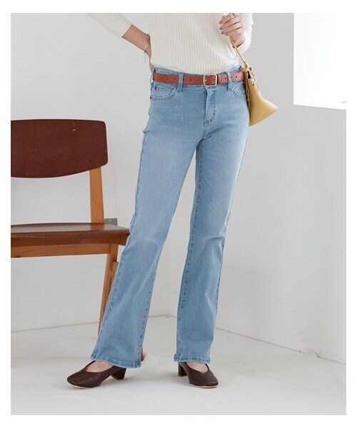 nissen（ニッセン）の「すごのびストレッチデニムブーツカットパンツ（ゆったり太もも）（選べる3レングス）＜大きいサイズ有＞（チノパンツ・レディース・フェードブルー/ユーズドブルー/ネイビー・L/LL/3L/4L/5L/6L/8L/10L）」の14枚目の写真