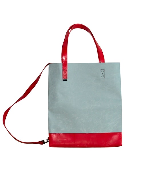 bonjour records(ボンジュールレコーズ)の「FREITAG/フライターグ MAURICE BACKPACKABLE TOTE SMALL(トートバッグ・レディース・ブラック/ブラック系/スミクロ/チャコール/グレー/ライトグレー/グレー系/ホワイト/ホワイト系/キナリ/キナリ系/ダークブラウン/ブラウン・F)」の15枚目の写真