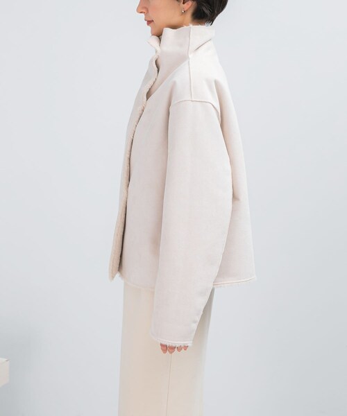 URBAN RESEARCH ROSSO（アーバンリサーチロッソ）の「『WEB/一部店舗限定』リバーシブルファーブルゾン（ブルゾン・レディース・IVORY/BLACK・FREE）」の13枚目の写真