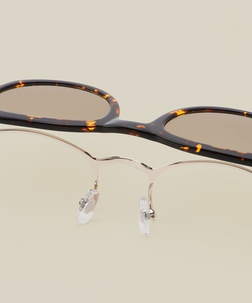 ROPE'（ロペ）の「ウェリントンフレームUVカットグラス/ケースセット（サングラス・レディース・ブラック/ダークブラウン・F）」の14枚目の写真