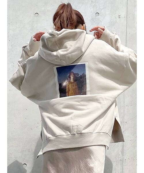 MERCURYDUO(マーキュリーデュオ)の「Roberta Bayley フォトパーカー2(パーカー・レディース・ベージュ/オフホワイト・F)」の22枚目の写真