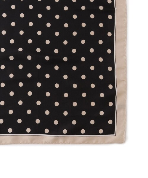 VIS(ビス)の「ドット柄スカーフ 70×70cm(バンダナ/スカーフ・レディース・ブラック系/ホワイト系・F)」の13枚目の写真