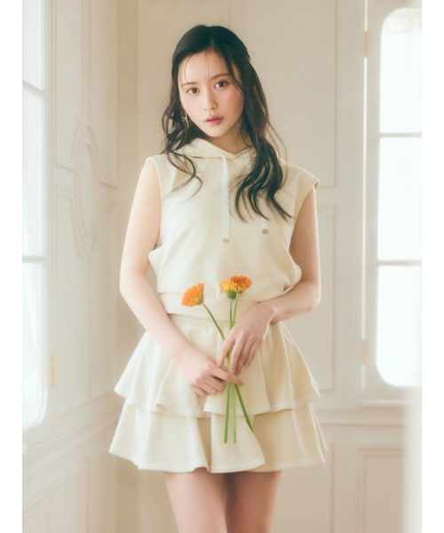 EATME（イートミー）の「フードノースリーブTOP×フレアミニスカート（セットアップ）（セットアップ・レディース・アイボリー/グレー・F）」の3枚目の写真