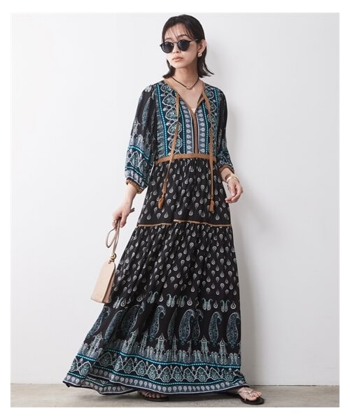 nissen（ニッセン）の「エスニックパネルプリントマキシワンピース＜大きいサイズ有＞シックスタイル（ワンピース・レディース・オフホワイト系/黒系/ブルー系/ネイビー系・6L/8L/10L/M）」の5枚目の写真