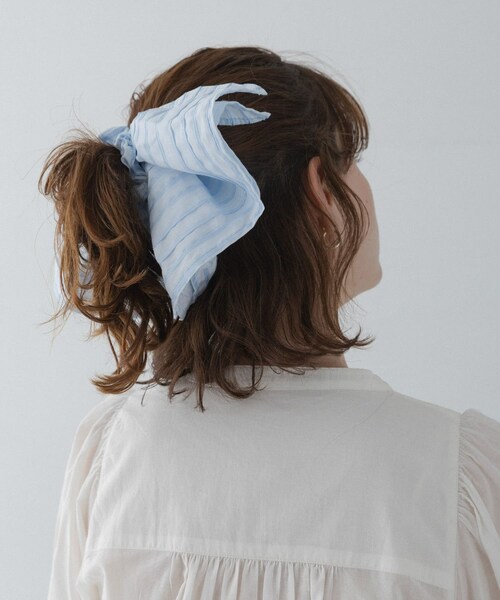 URBAN RESEARCH Sonny Label（アーバンリサーチサニーレーベル）の「ボーダーボリュームシュシュ（ヘアゴム・レディース・ライトブルー・One）」の2枚目の写真
