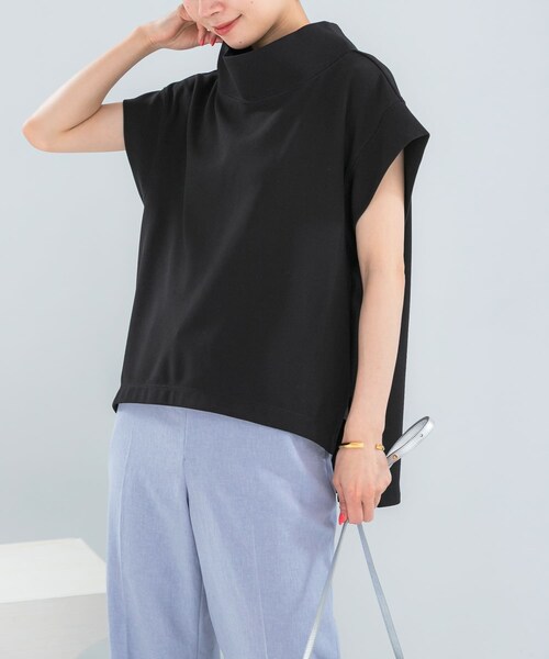 URBAN RESEARCH ROSSO（アーバンリサーチロッソ）の「ELENDEEK　OFF NECK CUT AND SEWN（Tシャツ/カットソー・レディース・O.WHT/BLK/BRN・Free）」の8枚目の写真