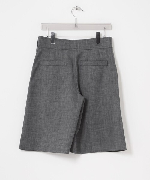 URBAN RESEARCH(アーバンリサーチ)の「GANNI LOW WAISTED BERMUDA(その他パンツ・レディース・PHANTOM・36/38)」の6枚目の写真
