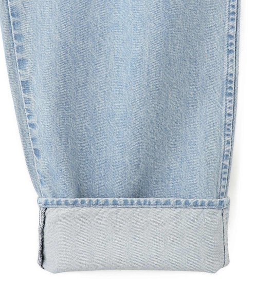 ADAM ET ROPE'(アダムエロペ)の「【KURO for SALON(クロ)】別注EASY TUCK DENIM LIGHT INDIGO / デニムパンツ(デニムパンツ・レディース・サックス・0/1)」の15枚目の写真