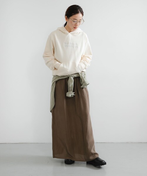 URBAN RESEARCH(アーバンリサーチ)の「NEW BALANCE Athleticsクラシックスフーディ(パーカー・レディース・ブラック/パーマフロスト・S)」の18枚目の写真