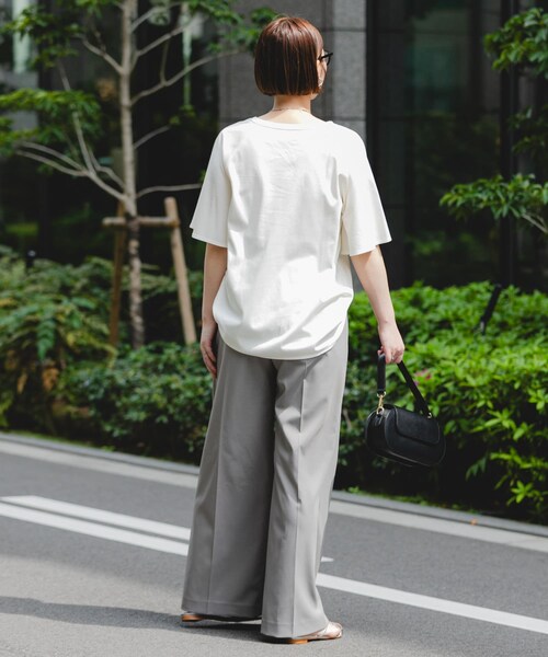 URBAN RESEARCH ROSSO（アーバンリサーチロッソ）の「『UR TECH』Fby ROSSO　UVCUTバックテールフレアスリーブTシャツ（Tシャツ/カットソー・レディース・OFF WHITE/YELLOW/BLACK・FREE）」の10枚目の写真