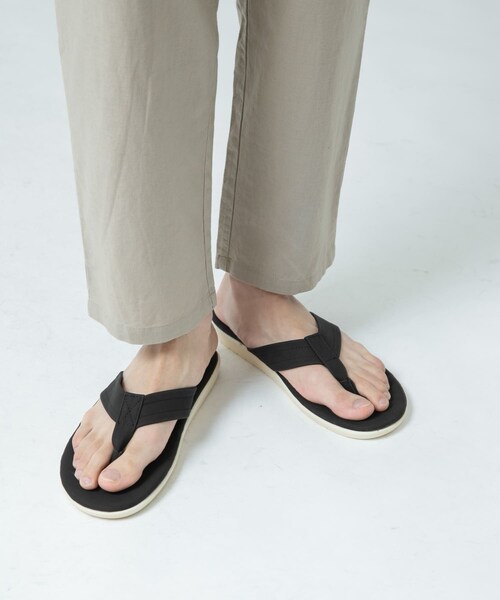 ITEMS URBANRESEARCH（アイテムズ アーバンリサーチ）の「エコレザートングサンダル（サンダル・メンズ・BEG/BLK/GRN/PNK・26.5/27.5）」の6枚目の写真