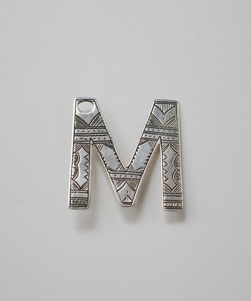 ADAM ET ROPE'（アダムエロペ）の「【J'aDoRe・店舗限定】【TUAREG（トゥアレグ）for SALON】ブローチ&ネックレスM（ブローチ/コサージュ・レディース・シルバー・F）」の11枚目の写真