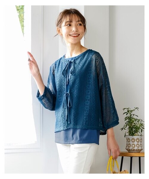 nissen（ニッセン）の「大きいサイズ　２点セット（７分袖レースゆるカーディガン＋タンクトップ）（カーディガン/ボレロ・レディース・オフホワイト/黒/ピーナッツ/ダスティブルー・L/LL/3L/4L/5L/6L/8L/10L）」の4枚目の写真