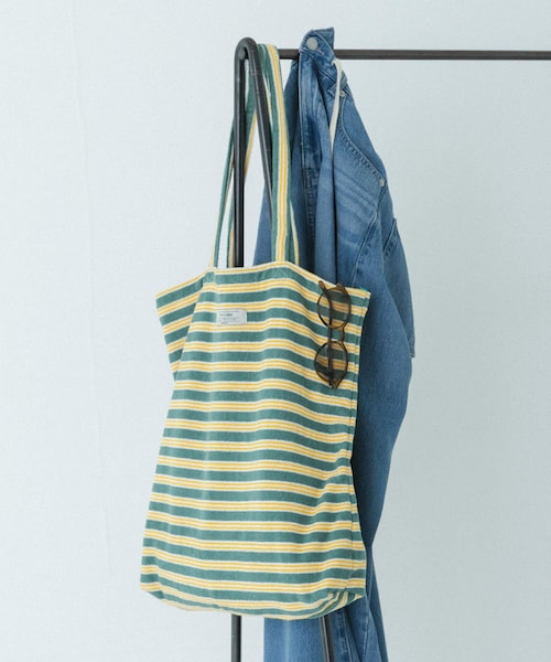 URBAN RESEARCH Sonny Label（アーバンリサーチサニーレーベル）の「パイルボーダービッグトート（トートバッグ・レディース・チャコール/グリーン/ブルー・One）」の2枚目の写真